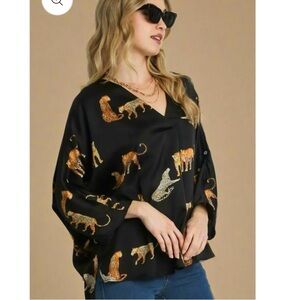 Umgee Black Leopard Top Size XL